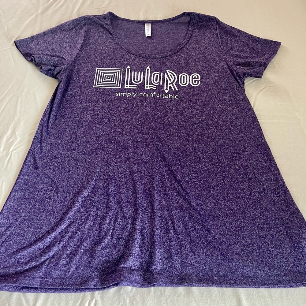 LulaRoe Classic T